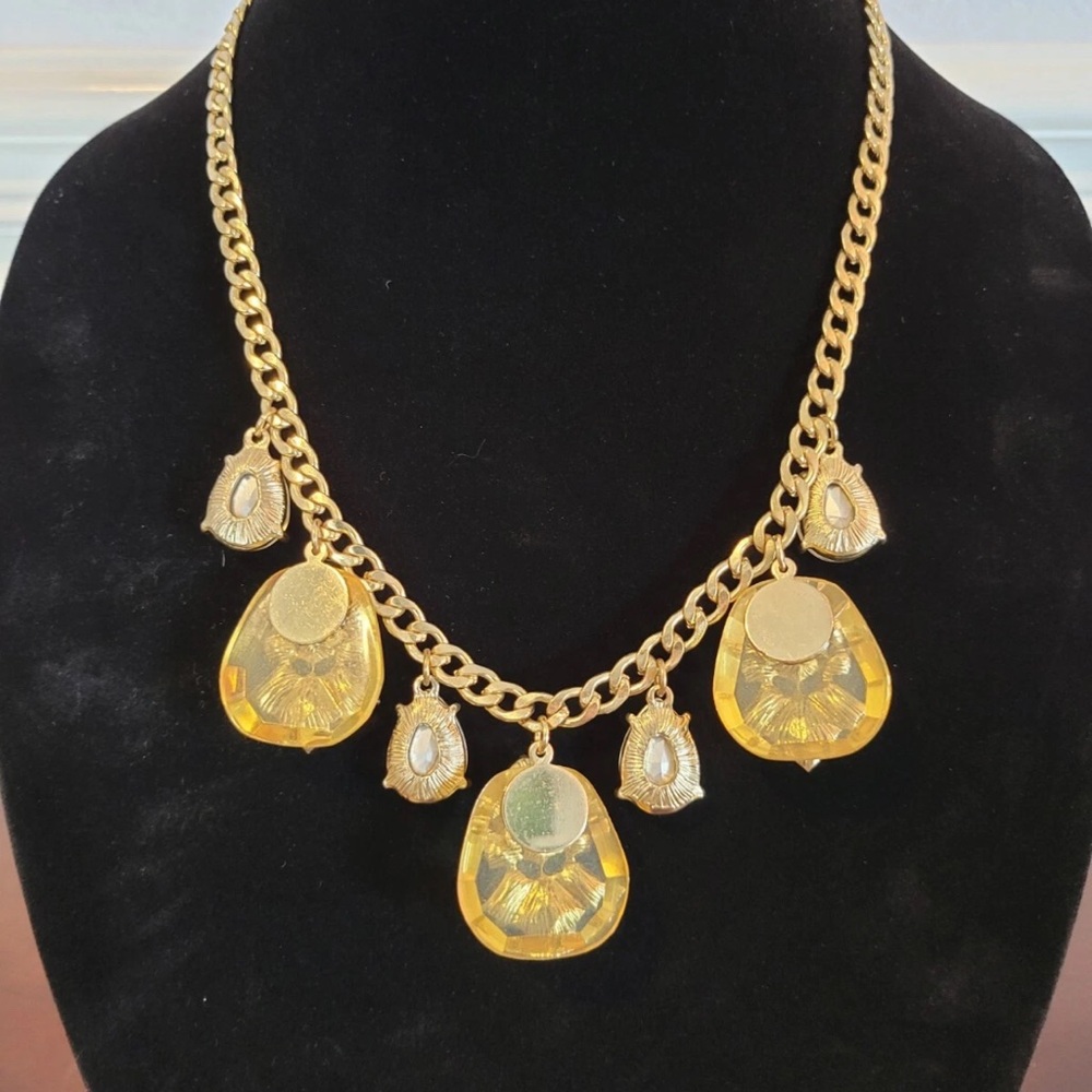 Vintage 1980 Gold toned rhinestone necklace 12 inches long - Picture 6 of 7